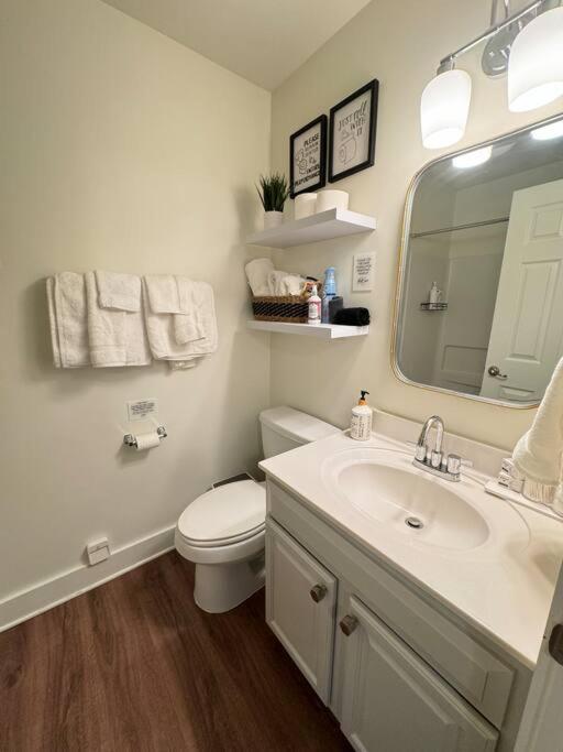 Cute And Cozy Comfy Birds Junior Cottage - 1 Mile To Dwntn Ocean Springs, Near Beach With Golf Cart المظهر الخارجي الصورة