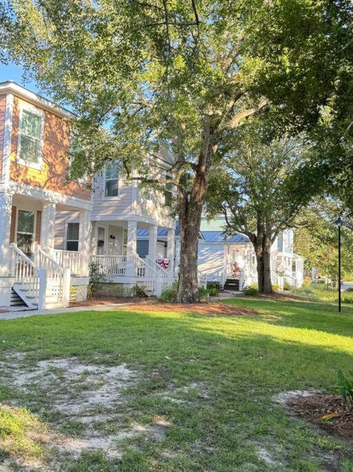 Cute And Cozy Comfy Birds Junior Cottage - 1 Mile To Dwntn Ocean Springs, Near Beach With Golf Cart المظهر الخارجي الصورة